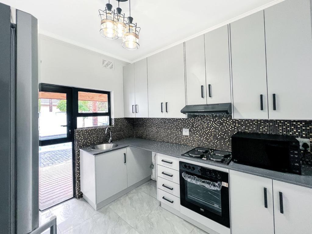 Boston House Bed & Breakfast Cape Town Bagian luar foto